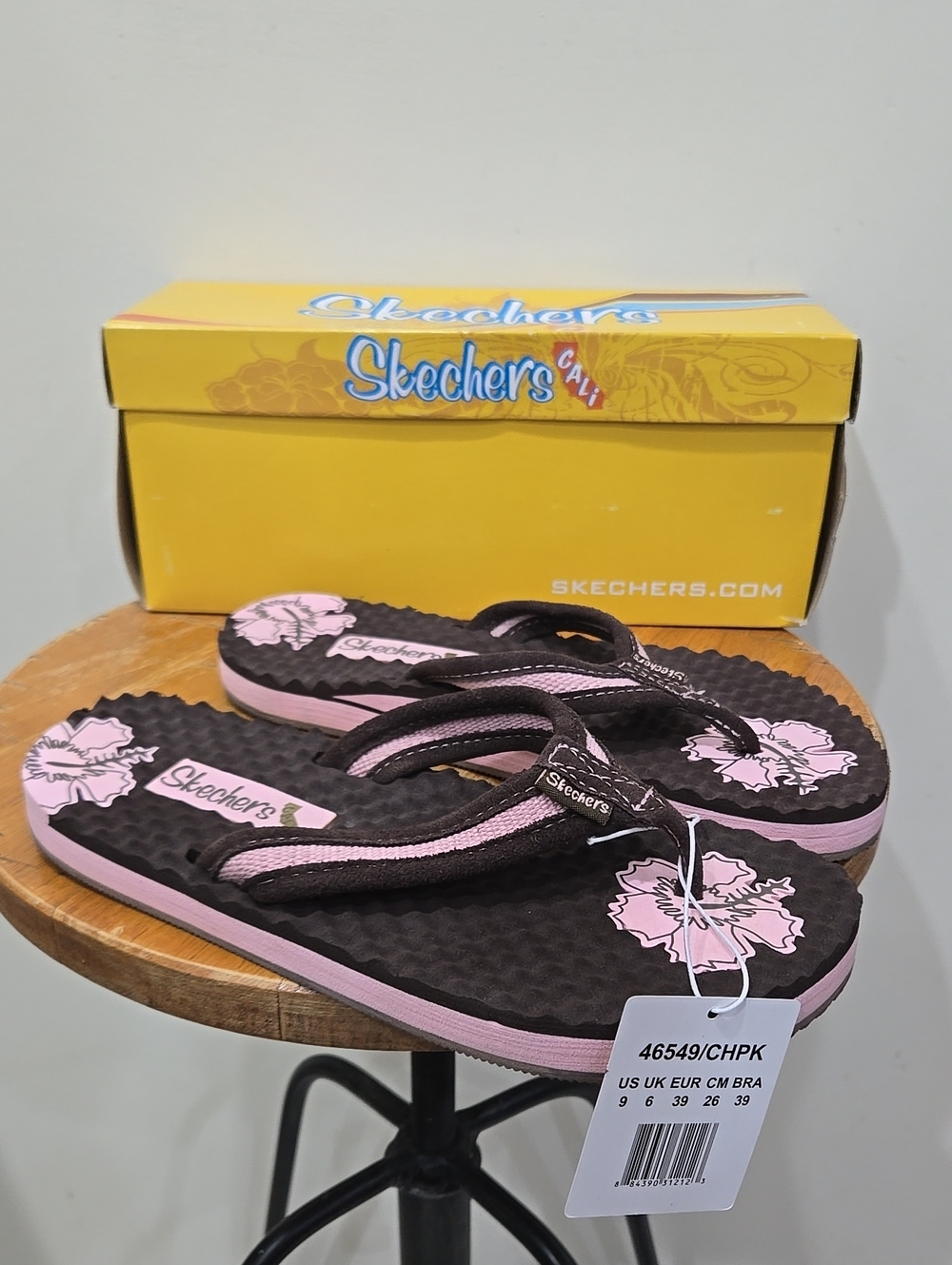Vintage Y2K Skexhers Cali Chocolate Floral Sandals Deadstock/NWOT Size 9